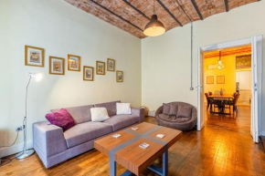 Classic Beyoglu Home with Central Location near Galata Tower